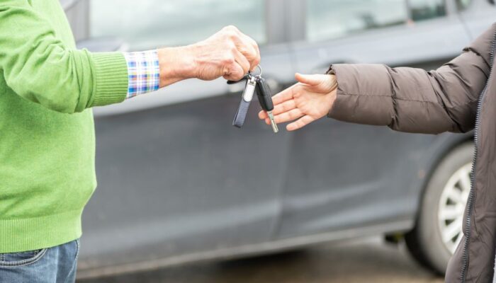 4 tips to find affordable car rental options