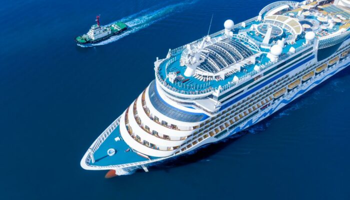 6 popular luxurious cruise ships to know about