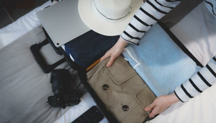 6 tips to pack light for travel