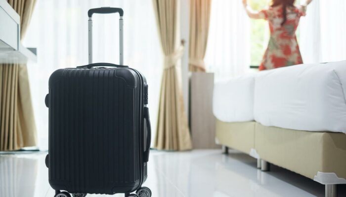 7 popular carry-on suitcases