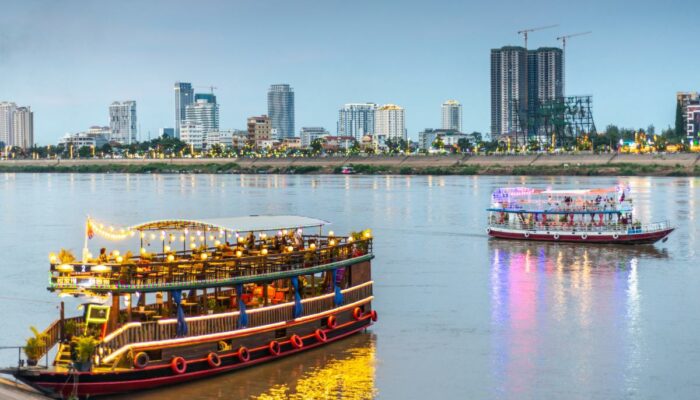 Top small boat river cruises to know about
